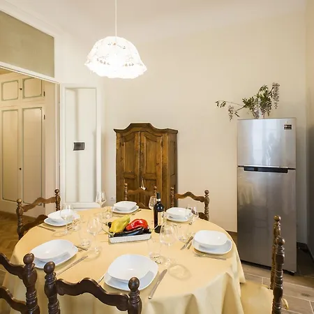 דירה Azeglio Five Senses